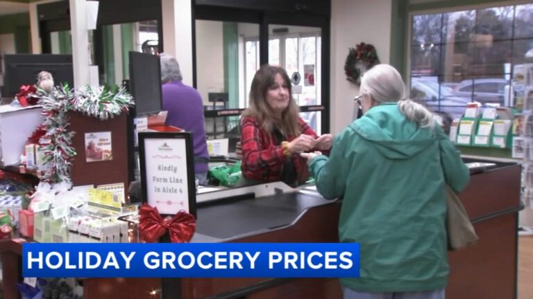 Shoppers fight inflation as they prepare holiday meals